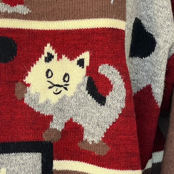 Embroidered Sweater Cats Friends Pullover Crewneck Red Brown Long Whimsey - Picture 6 of 6
